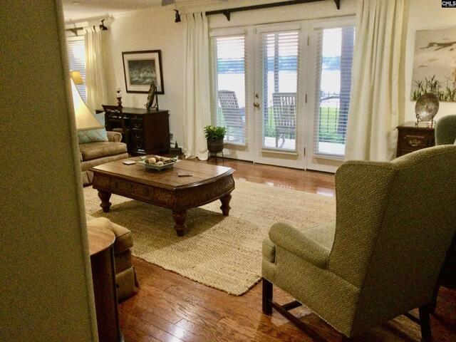 Photo of 13 East Drive