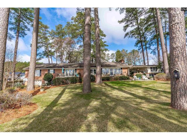 Photo of 13 East Drive