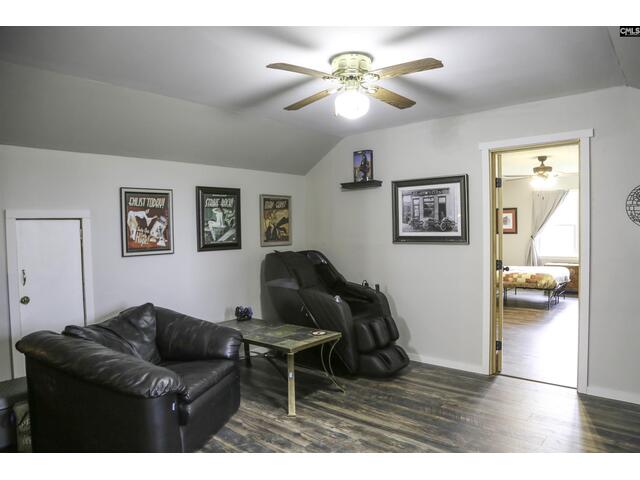 Photo of 611 Longtown Road