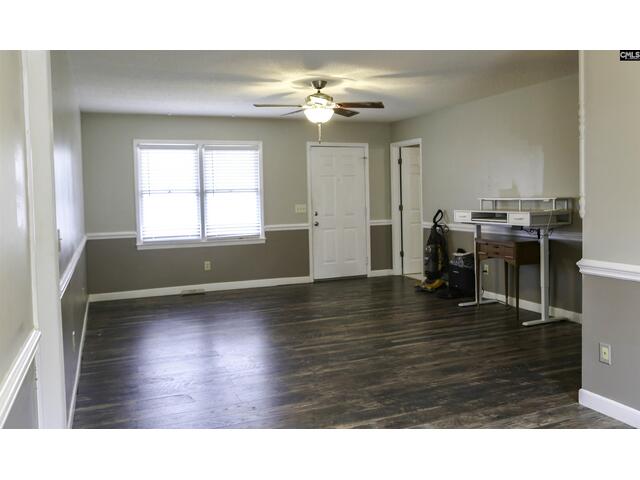 Photo of 611 Longtown Road