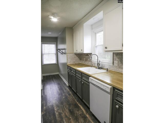 Photo of 611 Longtown Road