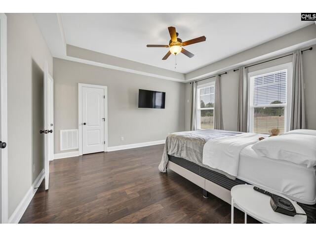 Photo of 1096 Hermitage Pond Road