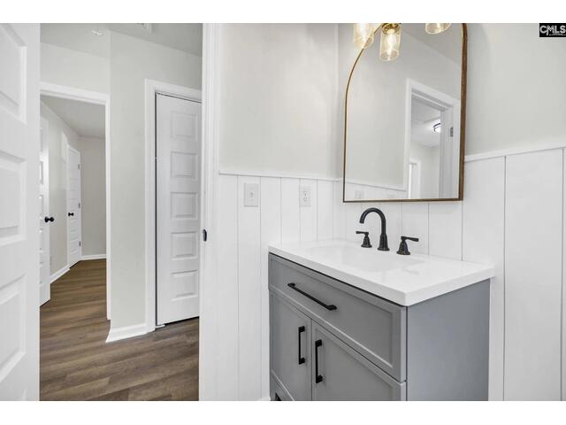 Photo of 4520 Bluff Road