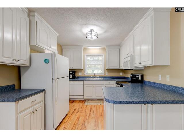 Photo Of 6 Split Oak Court Photo of 6 split oak court