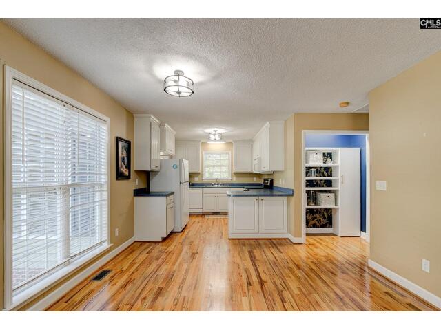 Photo Of 6 Split Oak Court Photo of 6 split oak court