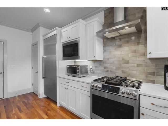 Photo of 271 Woodlander Drive