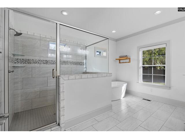 Photo of 271 Woodlander Drive