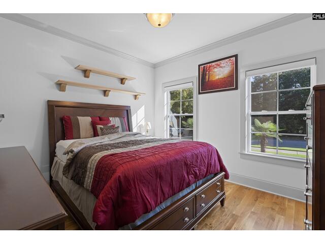 Photo of 271 Woodlander Drive