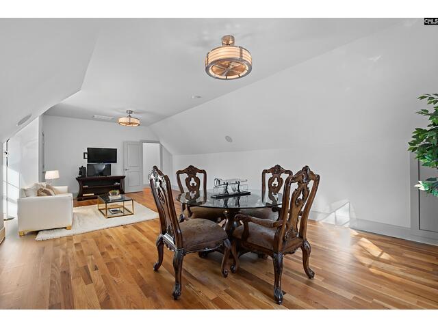 Photo of 271 Woodlander Drive