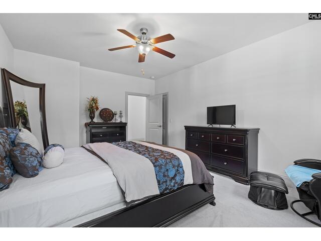 Photo of 271 Woodlander Drive