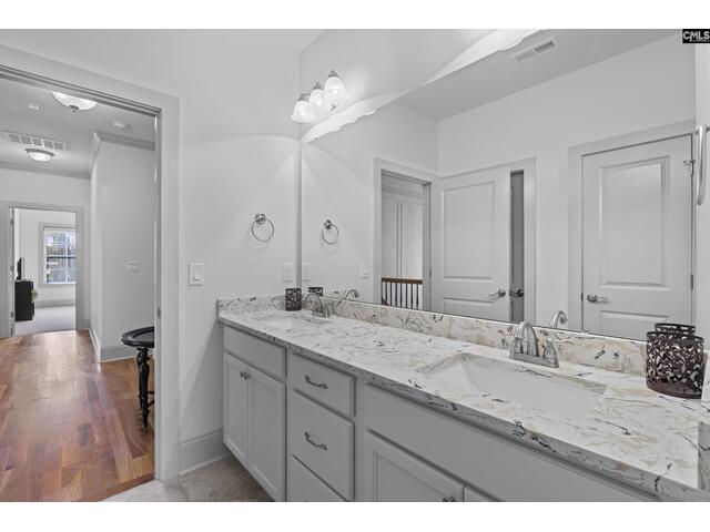 Photo of 271 Woodlander Drive