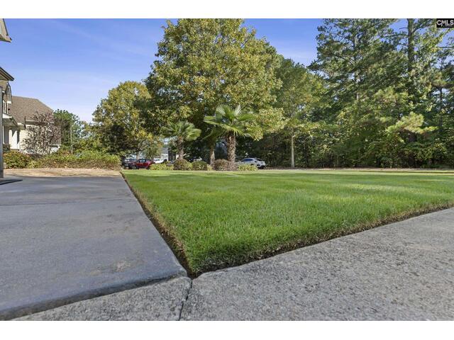 Photo of 271 Woodlander Drive