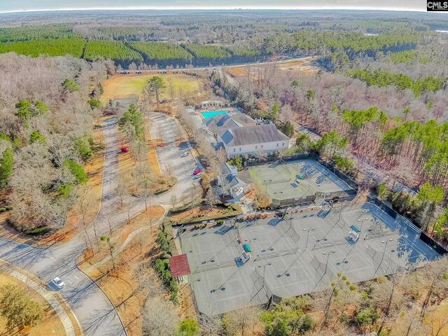 Photo of 271 Woodlander Drive