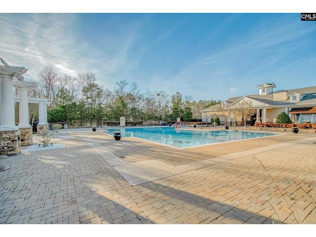 Photo of 271 Woodlander Drive