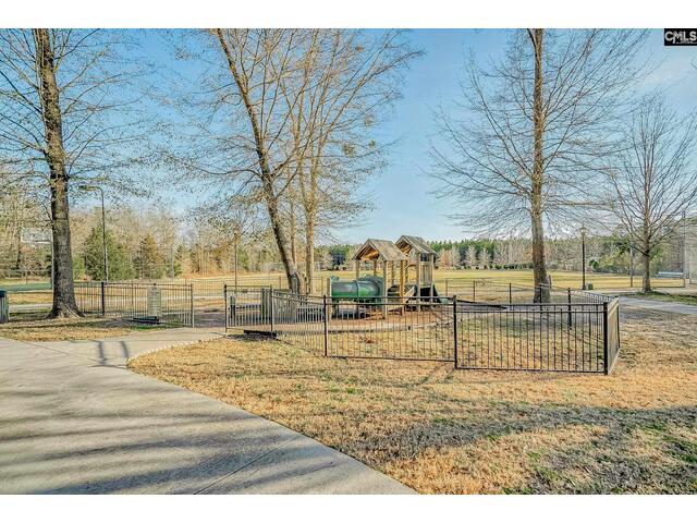 Photo of 271 Woodlander Drive