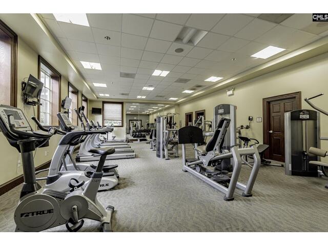 Photo of 271 Woodlander Drive