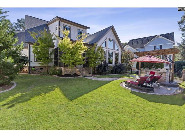 Photo of 271 Woodlander Drive