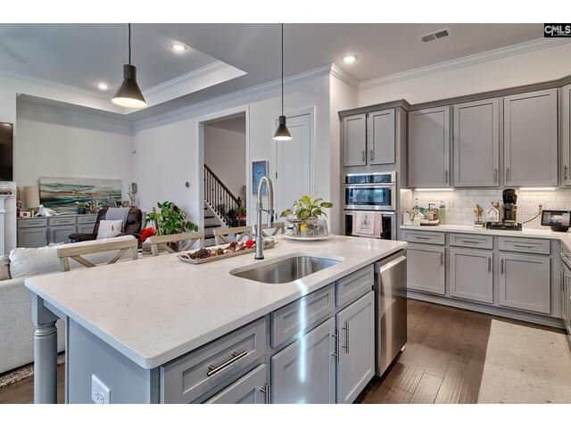 Photo of 12 Beaver Lake Court