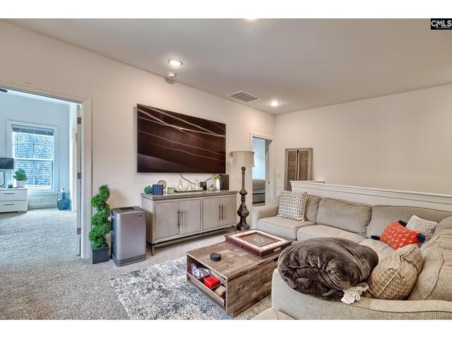 Photo of 12 Beaver Lake Court