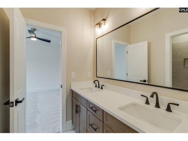 Photo of 207 W Arrowleaf Lane