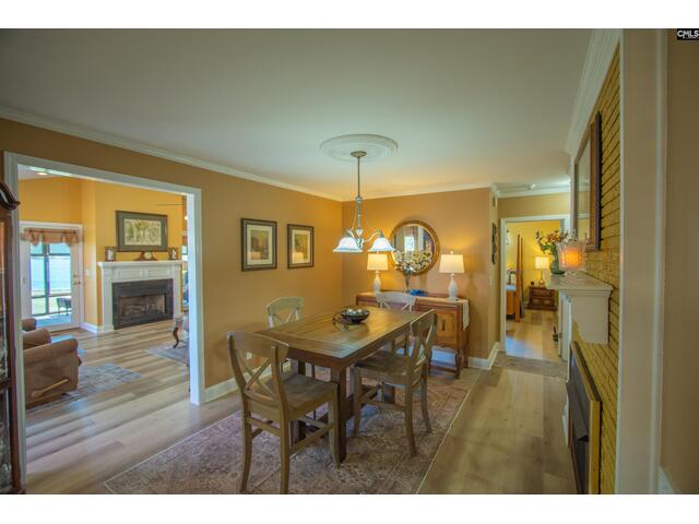 Photo of 545 Superior Circle