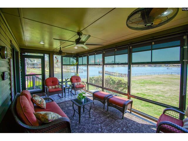 Photo of 545 Superior Circle