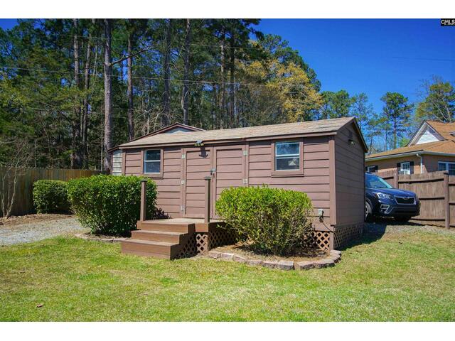 Photo of 545 Superior Circle