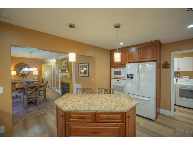 Photo of 545 Superior Circle