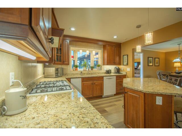 Photo of 545 Superior Circle