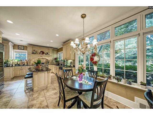 Photo of 121 Saluda Avenue