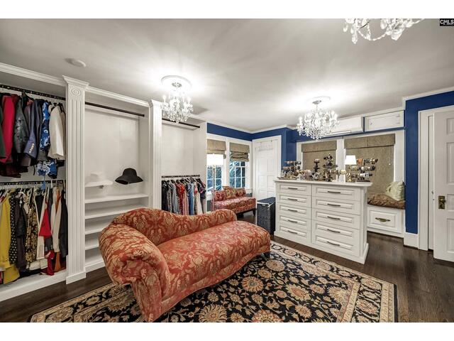 Photo of 121 Saluda Avenue