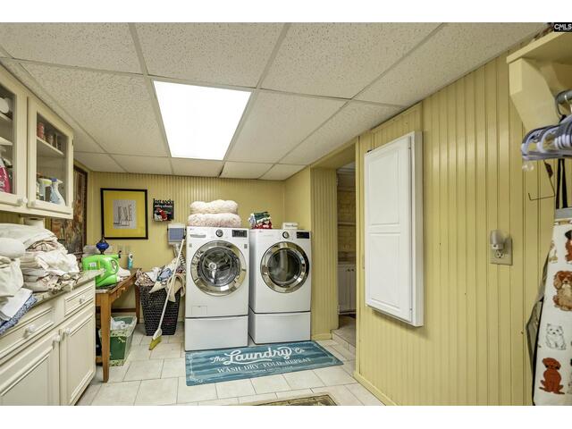 Photo of 121 Saluda Avenue