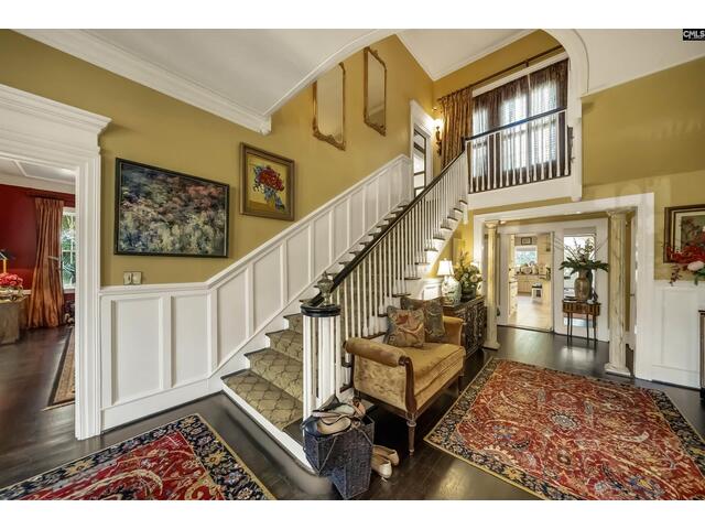 Photo of 121 Saluda Avenue