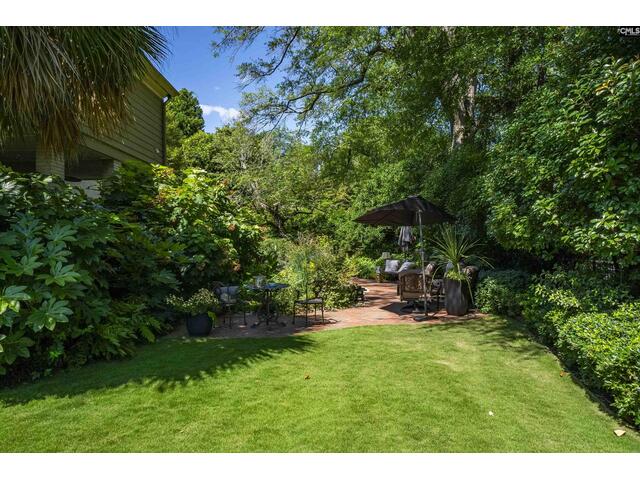 Photo of 121 Saluda Avenue