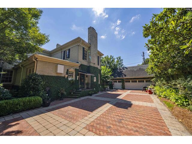 Photo of 121 Saluda Avenue