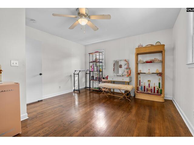 Photo of 213 Tombfield Road