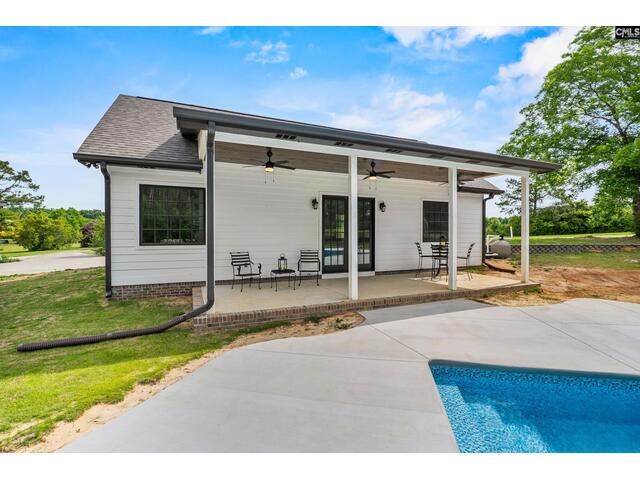 Photo of 213 Tombfield Road