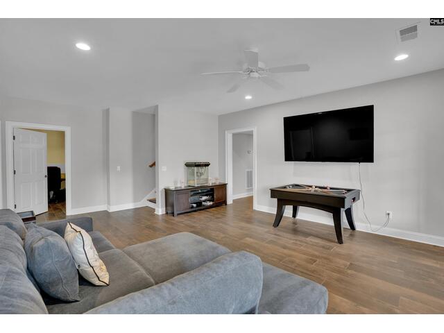 Photo of 402 Holly Berry Circle Photo of 402 Holly Berry Circle