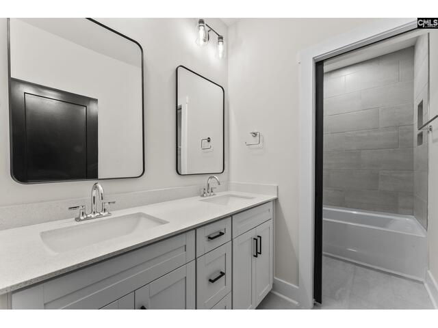 Photo of 1009 Golfpoint Drive