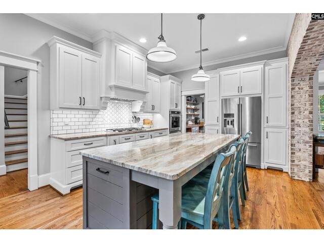 Photo of 221 Ascot Drive