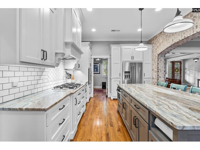 Photo of 221 Ascot Drive