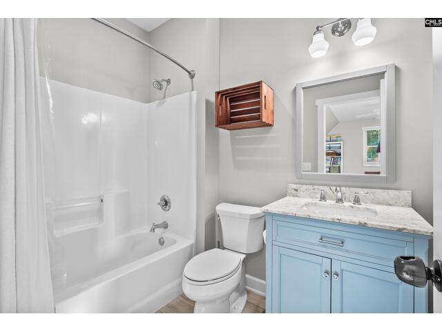 Photo of 221 Ascot Drive