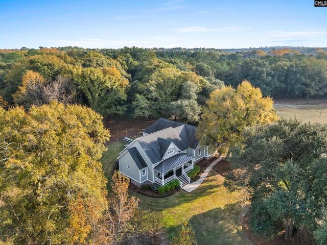 Photo of 221 Ascot Drive