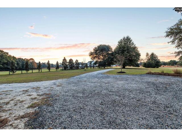 Photo of 221 Ascot Drive