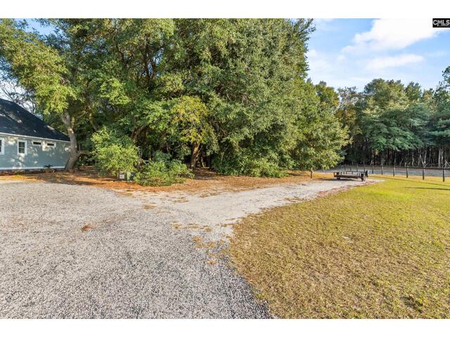 Photo of 221 Ascot Drive