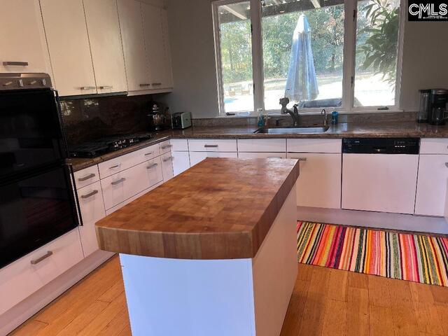 Photo of 4 Woodhill Circle