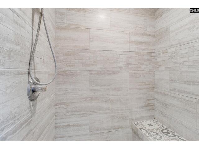 Photo of 325 Derrick Lane