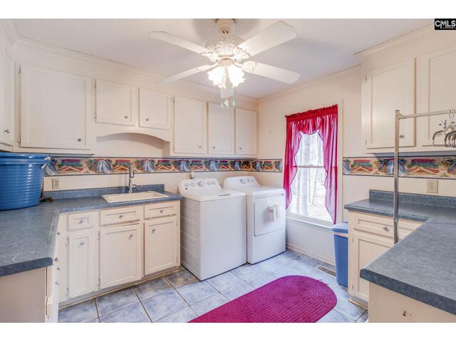 Photo of 325 Derrick Lane