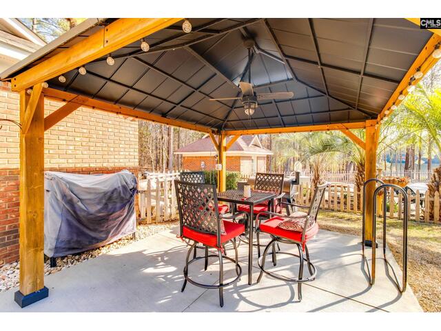 Photo of 325 Derrick Lane