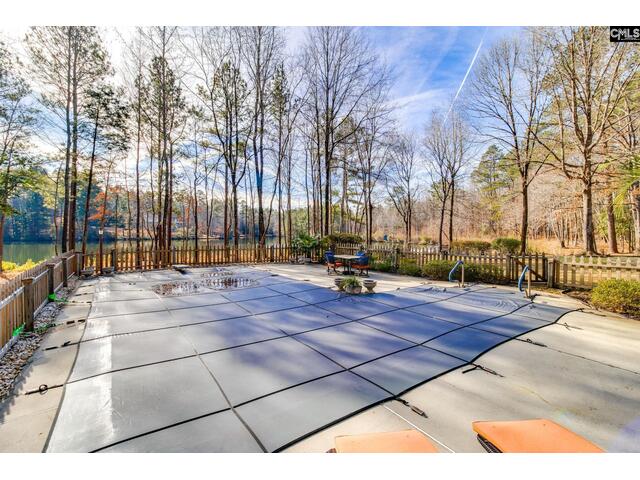 Photo of 325 Derrick Lane